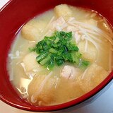 鶏肉とえのきとあげと大根葉のお味噌汁♬